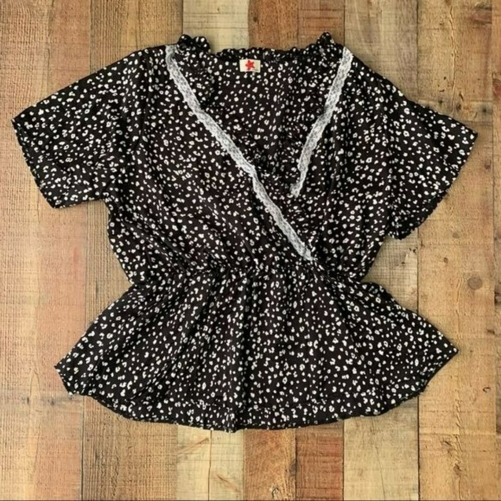 Blue leopard black and white animal print baby doll low neck short sleeve blouse